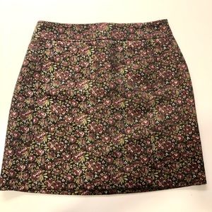 Loft purple/red floral skirt petite size 8P like new
